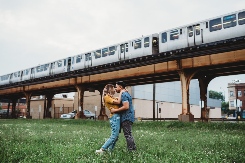 logan square engagement, logan square chicago engagement, logan square murals, logan square, chicago mural engagement, chicago colorful mural engagement, chicago engagement photographer, chicago engagement photography