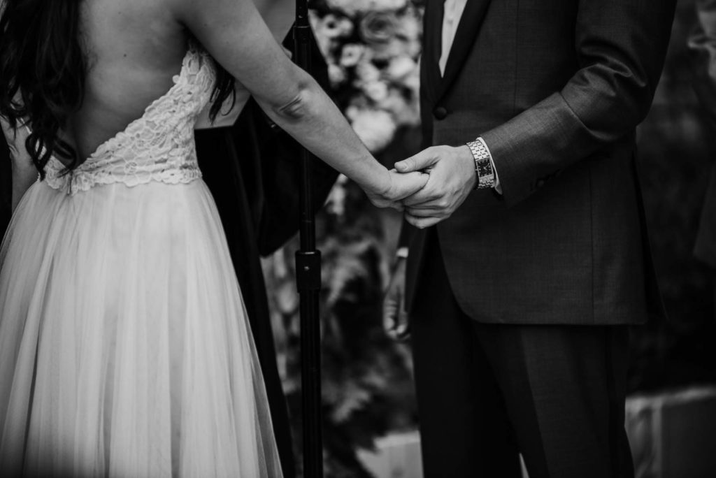 city winery chicago wedding, city winery chicago, unique chicago wedding photography, unique chicago wedding photographer, chicago wedding photography, outdoor wedding ceremony, rustic chicago wedding reception, winery wedding chicago, lisa kay creative