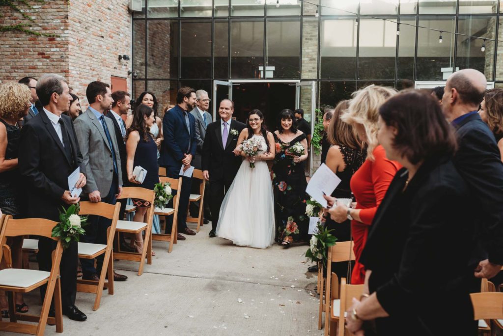 city winery chicago wedding, city winery chicago, unique chicago wedding photography, unique chicago wedding photographer, chicago wedding photography, outdoor wedding ceremony, rustic chicago wedding reception, winery wedding chicago, lisa kay creative