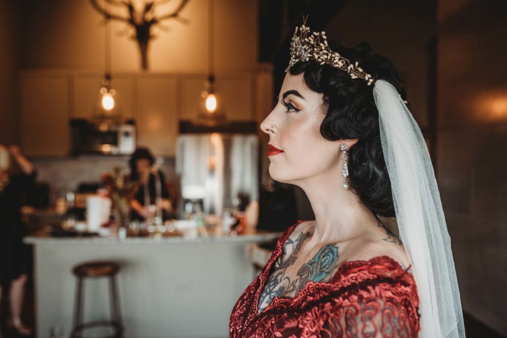 vintage chicago wedding, chicago wedding photography, unique chicago wedding photo, unique chicago wedding photographer, unique chicago wedding photography, magic hour foundation, chicago dive bar wedding, vintage bride, junebug weddings