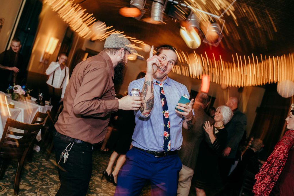 vintage chicago wedding, chicago wedding photography, unique chicago wedding photo, unique chicago wedding photographer, unique chicago wedding photography, magic hour foundation, chicago dive bar wedding, vintage bride, junebug weddings