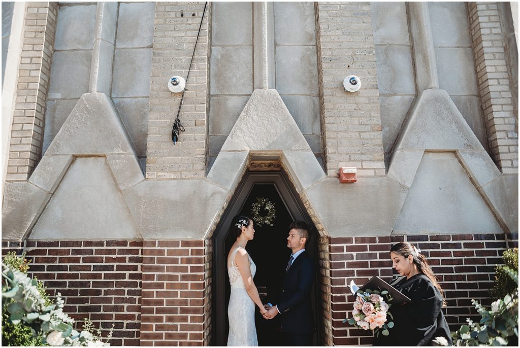 rooftop wedding ceremony at the robey hotel chicago